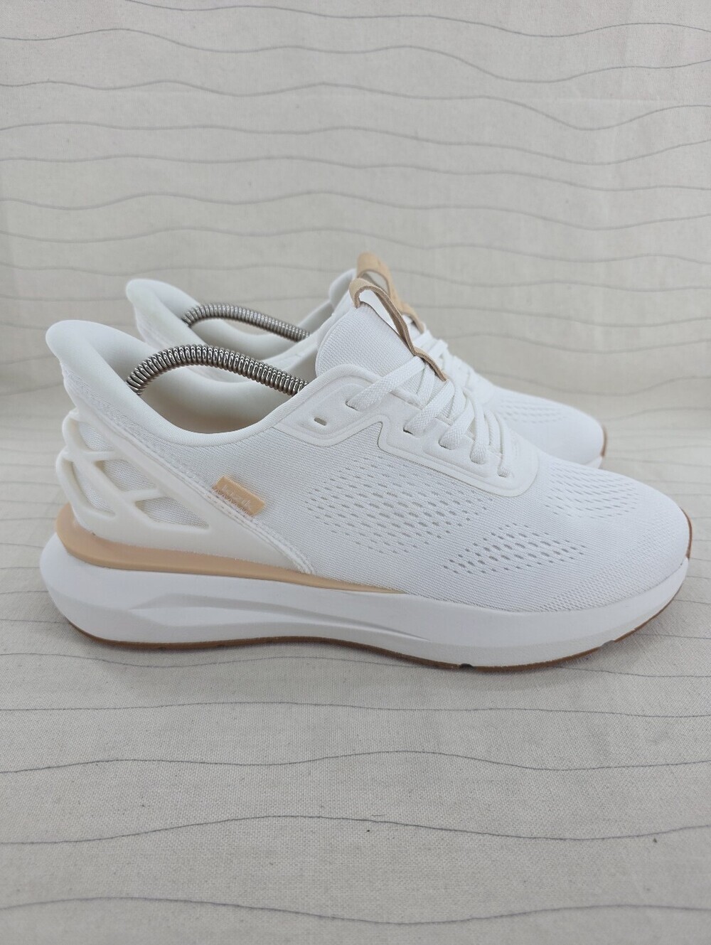 Kizik Womens Athens Step-in Mesh Ivory Peach Walking Athletic Shoes Size 11